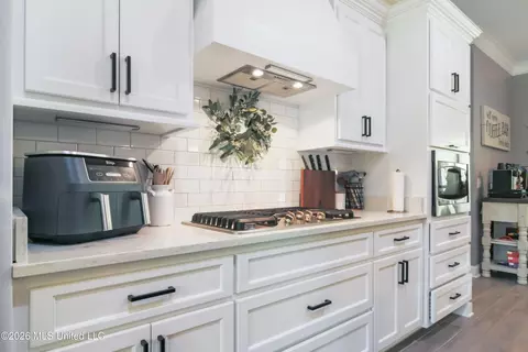Kitchen - 15548 Dobson Rd, Biloxi, MS 39532 photo 1 of 3