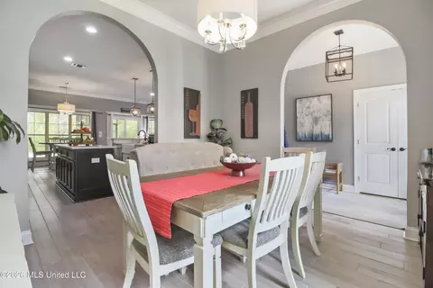 Dining - 15548 Dobson Rd, Biloxi, MS 39532 photo 3 of 5