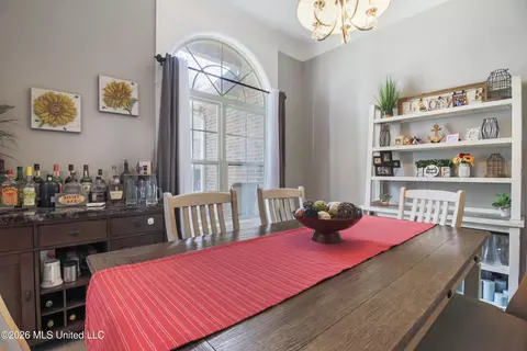 Dining - 15548 Dobson Rd, Biloxi, MS 39532 photo 2 of 5