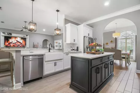 Kitchen - 15548 Dobson Rd, Biloxi, MS 39532 photo 3 of 3