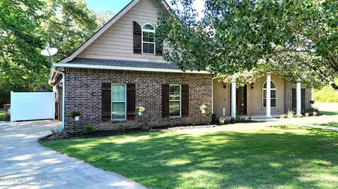 Exterior - 15548 Dobson Rd, Biloxi, MS 39532 photo 6 of 7