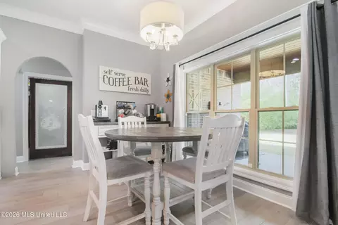 Dining - 15548 Dobson Rd, Biloxi, MS 39532 photo 4 of 5