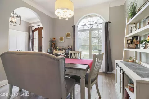 Dining - 15548 Dobson Rd, Biloxi, MS 39532 photo 1 of 5