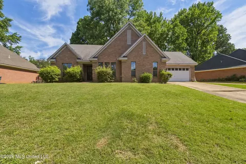 1100 Haleville St, Southaven, MS 38671