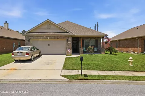 125 Clear Springs Cir, Ocean Springs, MS 39564