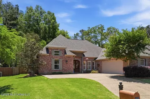 156 Hartfield Dr, Madison, MS 39110
