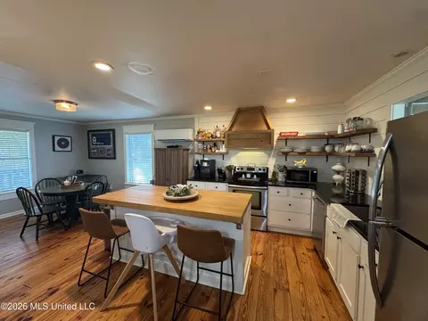 Kitchen - 128 SE Jones St, Flora, MS 39071 photo 1 of 1