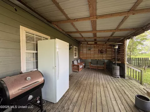 Exterior - 128 SE Jones St, Flora, MS 39071 photo 11 of 11