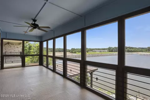 Exterior - 40 Savannah Cir, Brandon, MS 39047 photo 2 of 7
