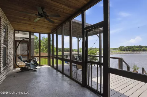 Exterior - 40 Savannah Cir, Brandon, MS 39047 photo 1 of 7