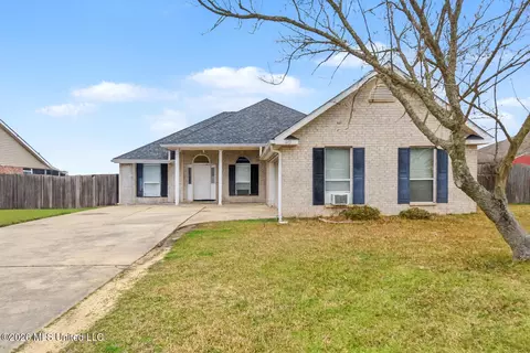 419 Pinecrest Cir, Long Beach, MS 39560