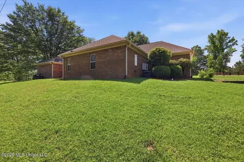 Exterior - 1800 White Rd, Florence, MS 39073 photo 7 of 10