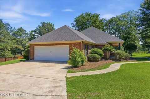 Exterior - 1800 White Rd, Florence, MS 39073 photo 4 of 10