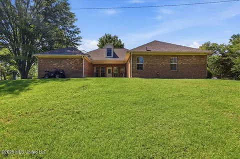 Exterior - 1800 White Rd, Florence, MS 39073 photo 8 of 10