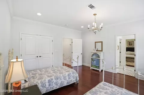 Bedroom - 100 City Limits Rd, Brandon, MS 39042 photo 6 of 8