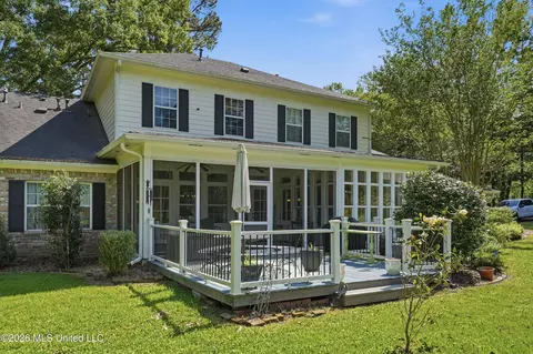 Exterior - 100 City Limits Rd, Brandon, MS 39042 photo 8 of 10