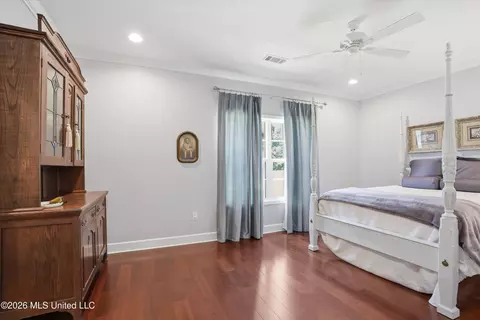 Bedroom - 100 City Limits Rd, Brandon, MS 39042 photo 1 of 8