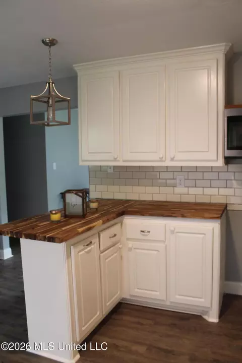 Kitchen - 461 Roberts Rd # B, Canton, MS 39046 photo 2 of 2
