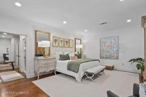 Bedroom - 2086 Culleywood Rd, Jackson, MS 39211 photo 1 of 9