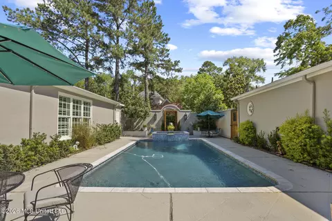Exterior - 2086 Culleywood Rd, Jackson, MS 39211 photo 8 of 17