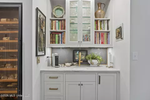 Kitchen - 2086 Culleywood Rd, Jackson, MS 39211 photo 7 of 7