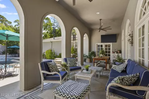 Exterior - 2086 Culleywood Rd, Jackson, MS 39211 photo 6 of 17