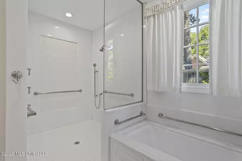 Bath - 2086 Culleywood Rd, Jackson, MS 39211 photo 16 of 16
