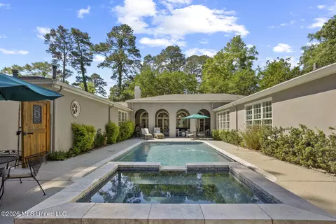 Exterior - 2086 Culleywood Rd, Jackson, MS 39211 photo 10 of 17