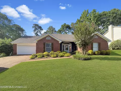 113 Twin Oaks Dr, Brandon, MS 39047
