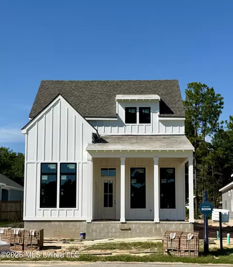 12478 Star Ln, Gulfport, MS 39503