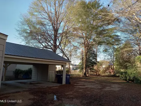 109 E Percy St, Indianola, MS 38751 photo 7