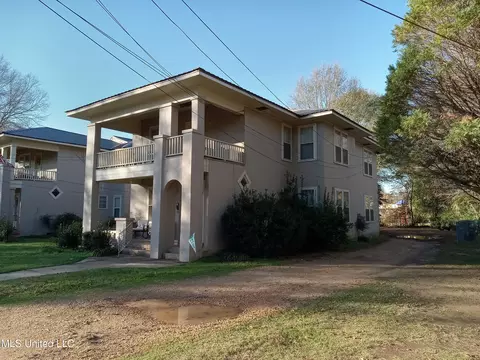 109 E Percy St, Indianola, MS 38751