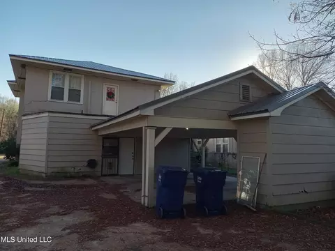 109 E Percy St, Indianola, MS 38751 photo 4