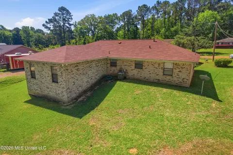 Exterior - 809 Saint Augustine Ext, Mccomb, MS 39648 photo 2 of 2