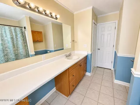 Bath - 918 Neely Avera Rd, Neely, MS 39461 photo 3 of 4