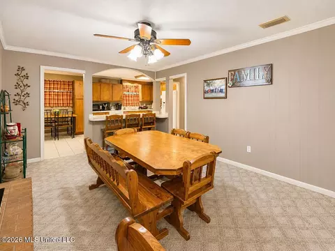 Dining - 918 Neely Avera Rd, Neely, MS 39461 photo 3 of 4