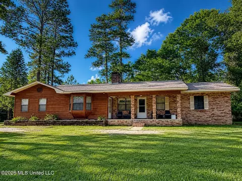 918 Neely Avera Rd, Neely, MS 39461