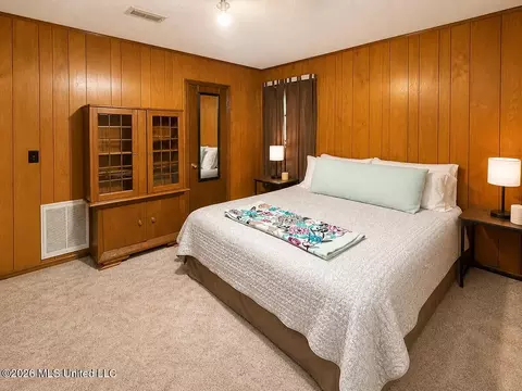 Bedroom - 918 Neely Avera Rd, Neely, MS 39461 photo 6 of 11