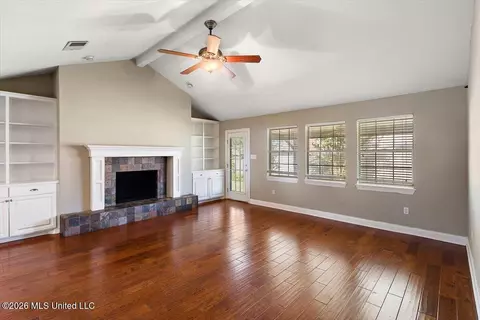Living - 140 Trimble St, Pearl, MS 39208 photo 1 of 3