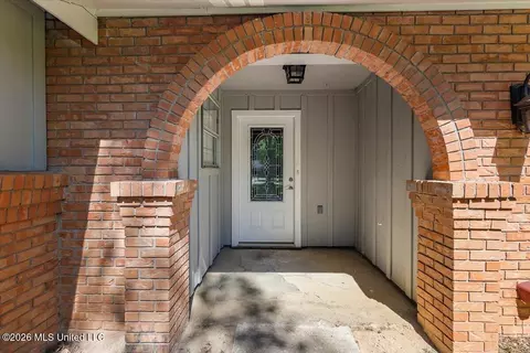 Exterior - 140 Trimble St, Pearl, MS 39208 photo 3 of 7