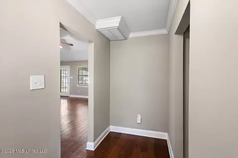 Entry Way - 140 Trimble St, Pearl, MS 39208 photo 2 of 2