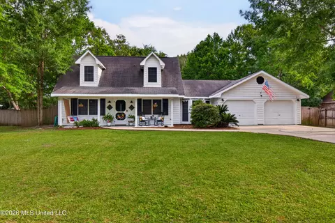 6314 Anela Dr, Diamondhead, MS 39525