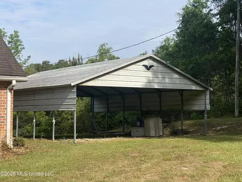 Exterior - 40 Clay Rd, Picayune, MS 39466 photo 5 of 11
