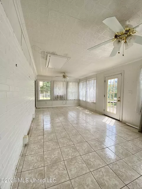 Exterior - 40 Clay Rd, Picayune, MS 39466 photo 2 of 11