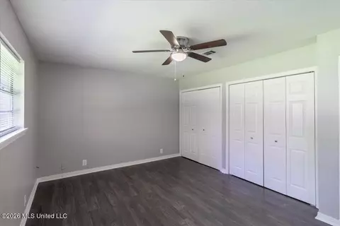 Bedroom - 30 Fox Glen Cv, Brandon, MS 39042 photo 1 of 5