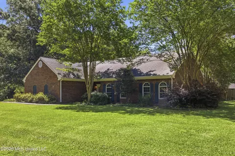 Exterior - 2307 Arrowhead Dr, Mccomb, MS 39648 photo 3 of 11