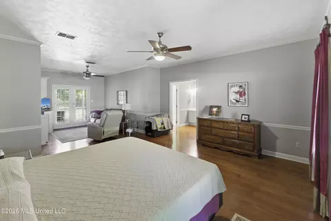 Bedroom - 2307 Arrowhead Dr, Mccomb, MS 39648 photo 2 of 6