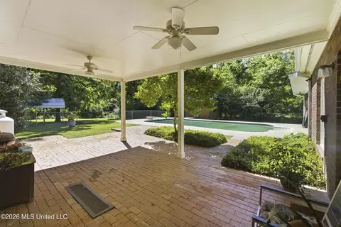 Exterior - 2307 Arrowhead Dr, Mccomb, MS 39648 photo 4 of 11