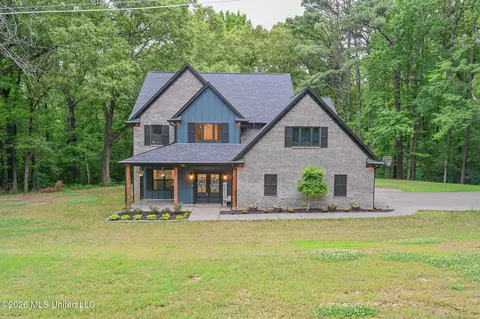 Exterior - 190 Vinson Rd, Hernando, MS 38632 photo 2 of 10