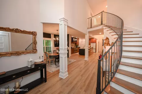 Entry Way - 190 Vinson Rd, Hernando, MS 38632 photo 2 of 6